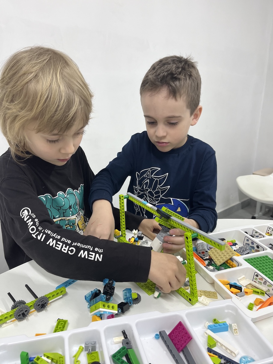 Робототехніка